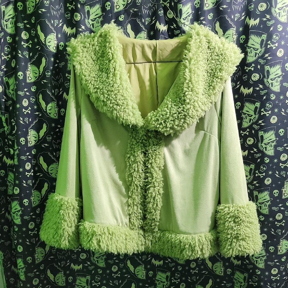 NWOT Borg Collar Faux Suede Green Jacket 💚✨️